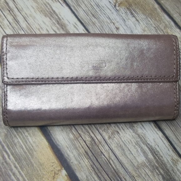 COACH GOLD METALLIC WALLET - Picture 7 of 7